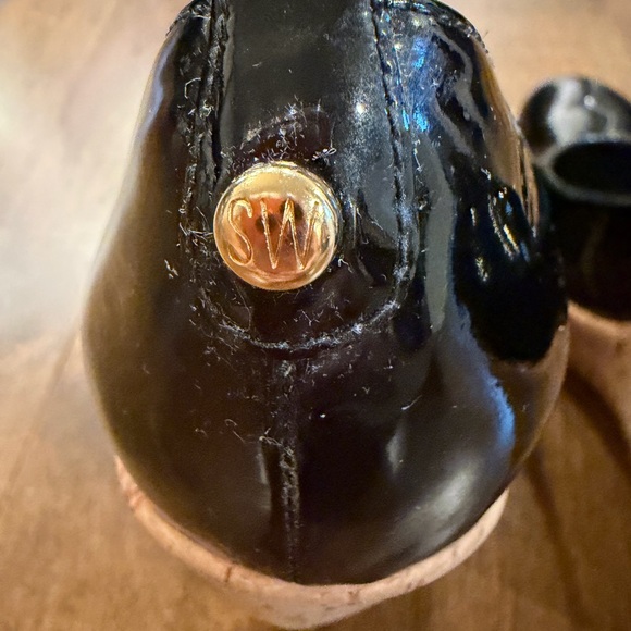 Stuart Weitzman Women's Corkswoon Wedge Pump, Black Patent, Size 8.5 M - Picture 10 of 11